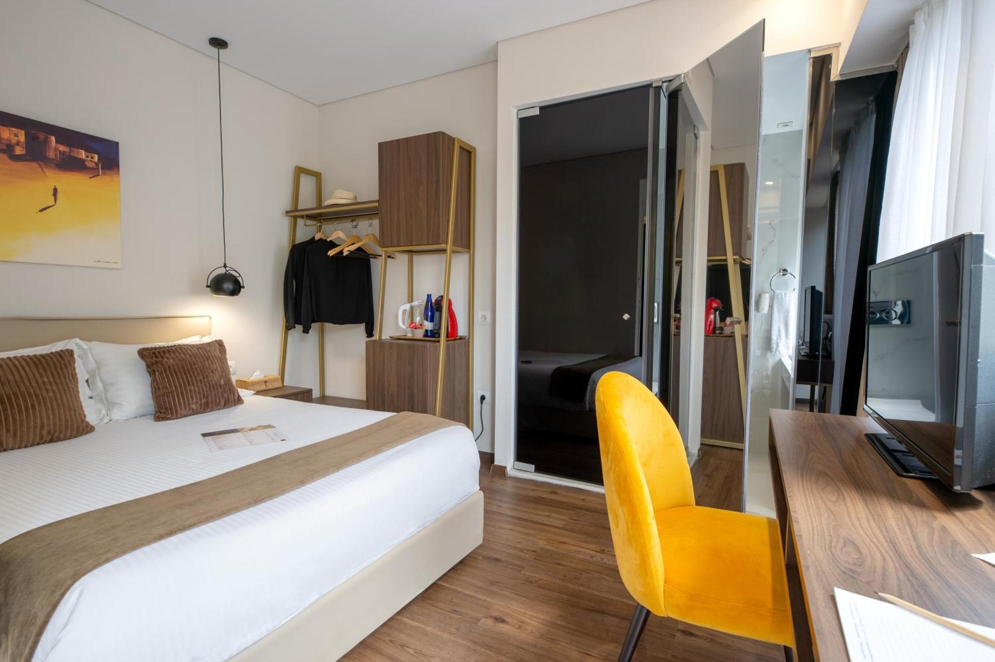 B4B Athens Signature Hotel Room photo